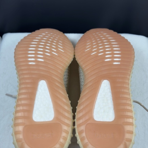 adidas Yeezy Boost 350 V2 “Citrin” (FW3042) US 11 | VNDS - Picture 8 of 10
